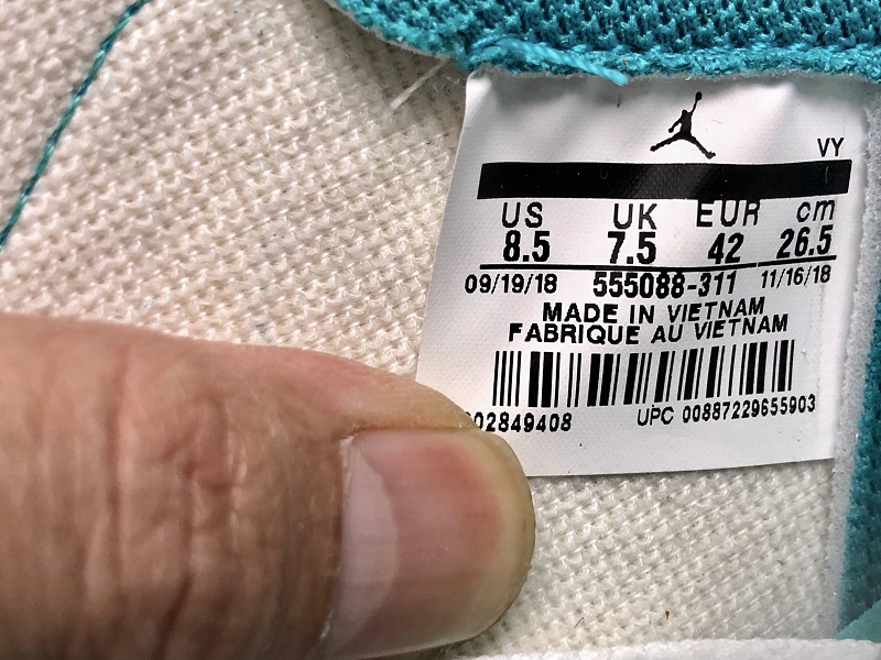 Air Jordan 1 Retro High OG Turbo Green